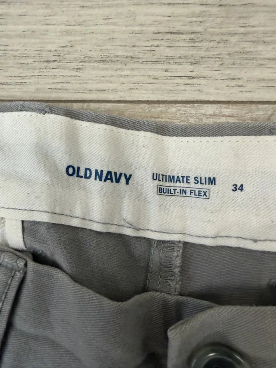 Old Navy Men’s Gray Palm Embroidered Flat-Front Shorts - Ultimate Slim size 34 - Picture 2 of 4